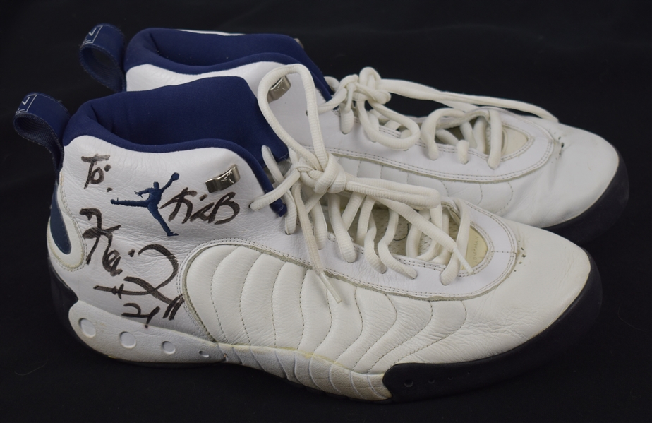 Kevin Garnett Minnesota Timberwolves Game Used & Autographed Shoes w/Puckett Family Provenance