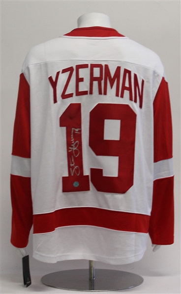 Steve Yzerman Detroit Red Wings Autographed White Fanatics Hockey Jersey