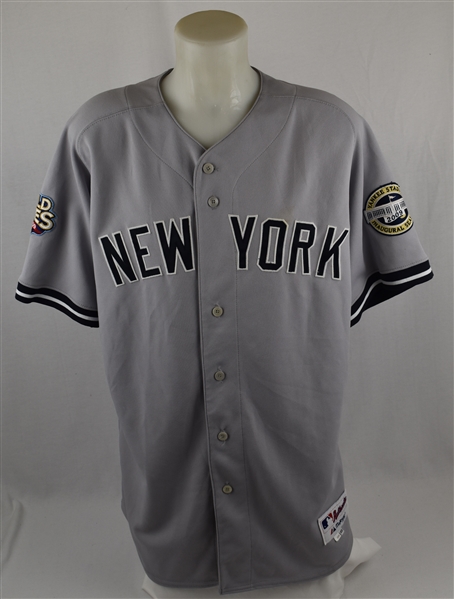 Derek Jeter 2009 New York Yankees Game Used Jersey w/Dave Miedema LOA