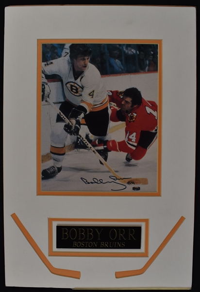 Bobby Orr Autographed 8x10 Matted Photo