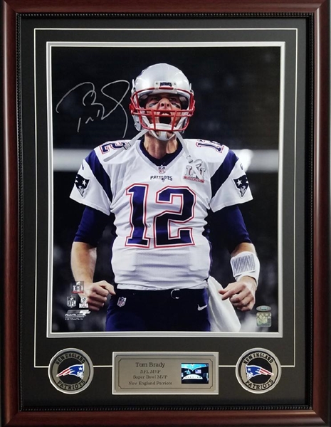 Tom Brady Autographed & Custom Framed New England Patriots 24x30 "Super Bowl 51 Comeback" Scream Photograph Display W/Video