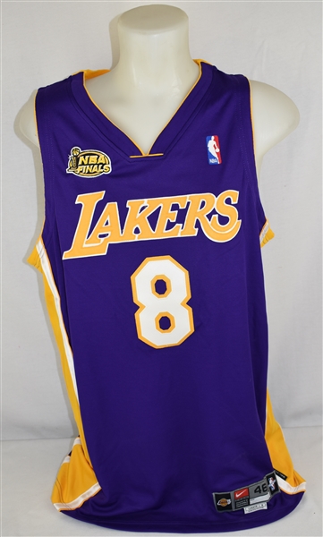 Kobe Bryant Autographed 2001 Los Angeles Lakers NBA Finals Jersey PSA/DNA & Beckett