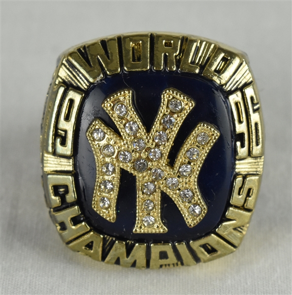 New York Yankees 1996 Stadium Give Away World Series Championship Ring