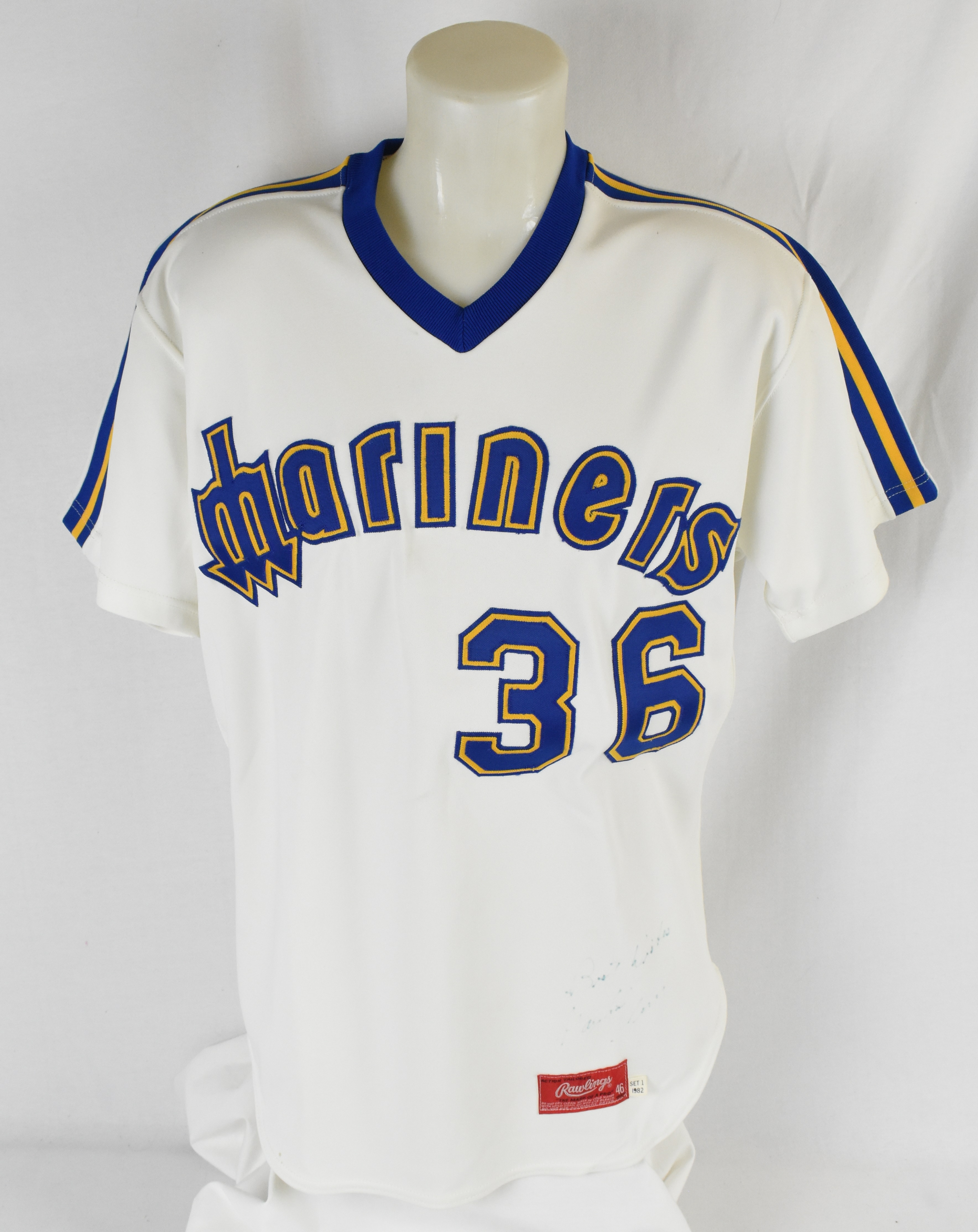 Lot Detail - Gaylord Perry 1982 Seattle Mariners Game Used Jersey