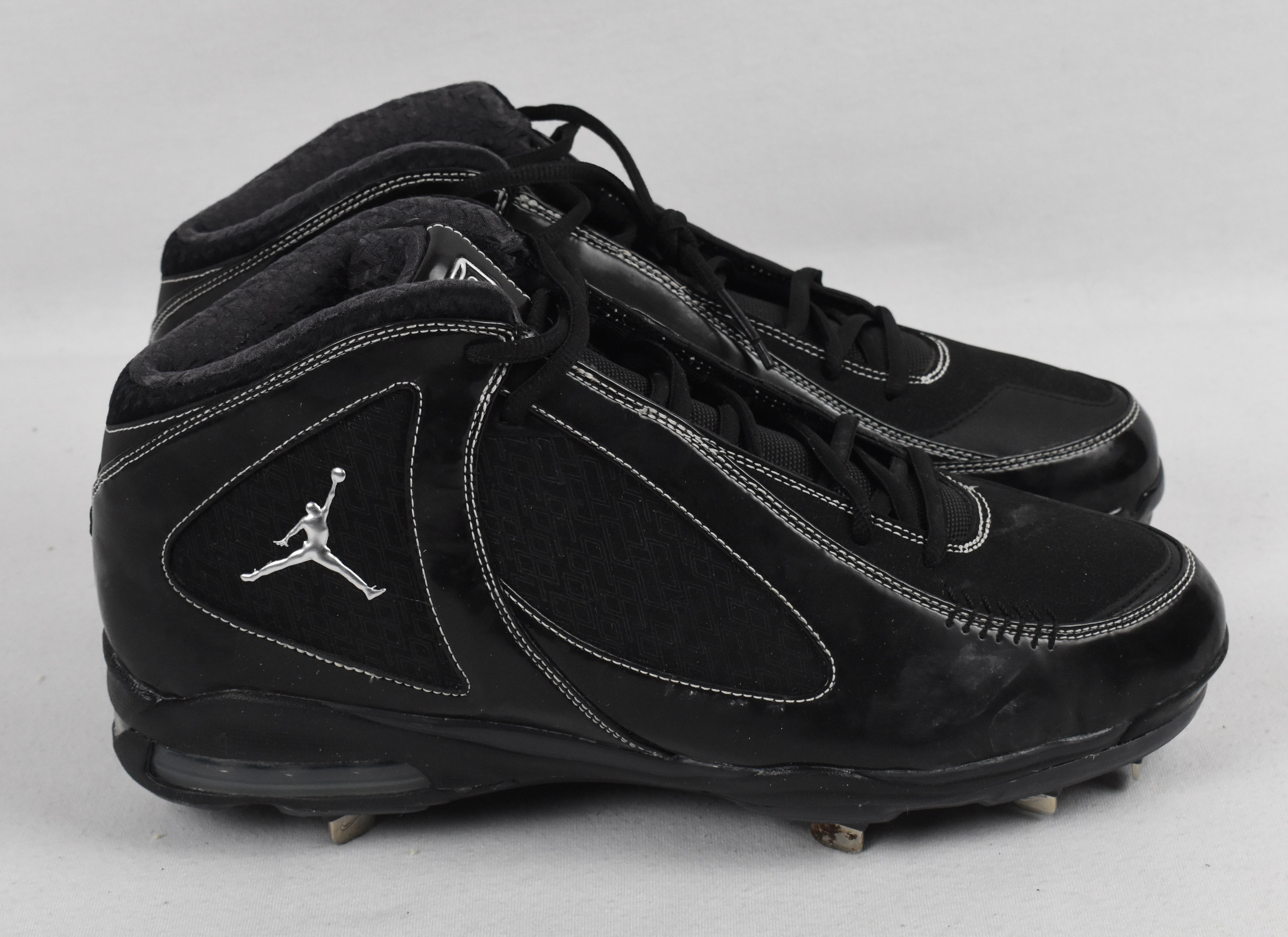 Lot Detail - Derek Jeter Game Used Black Air Jordan Cleats