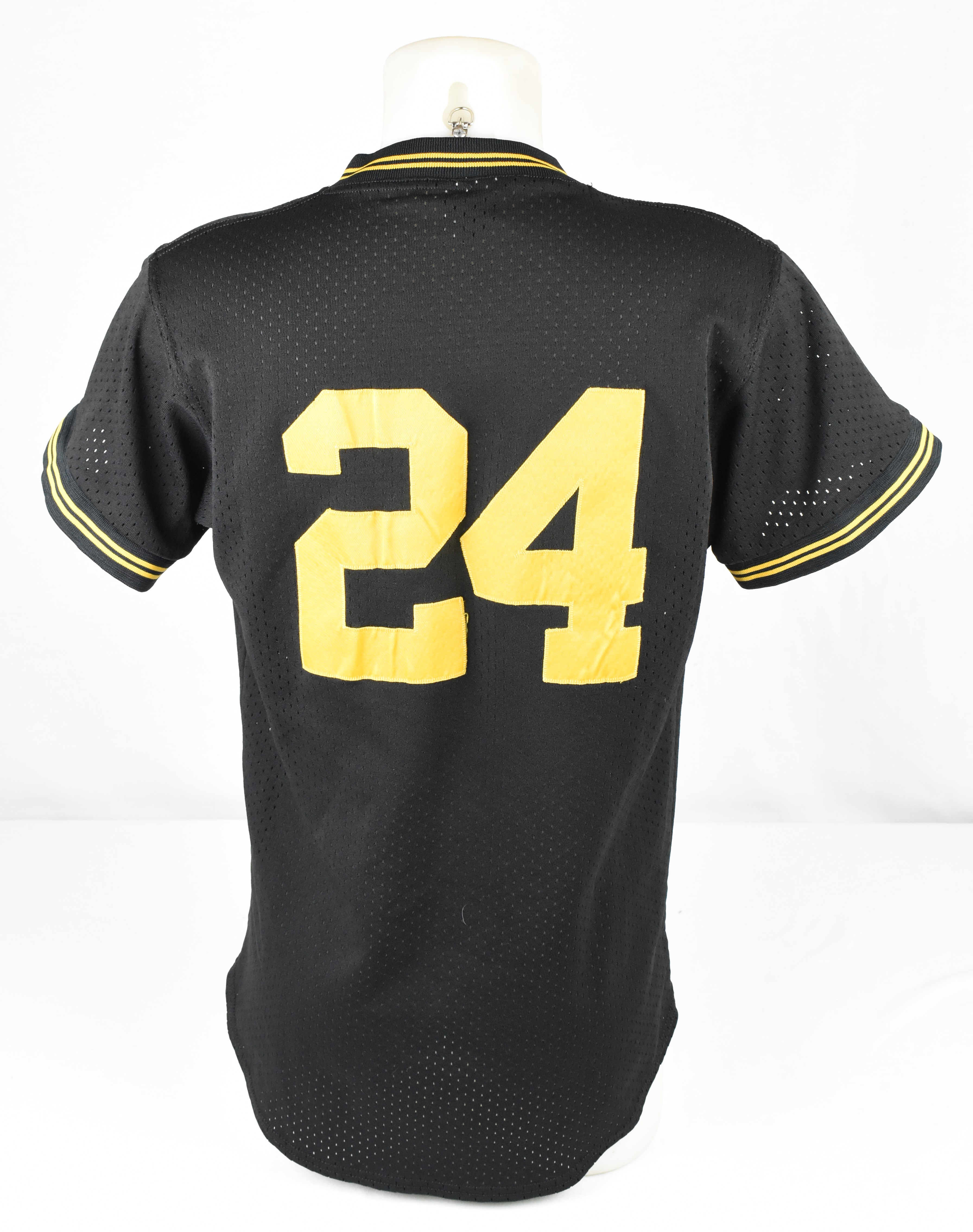 Lot Detail - Barry Bonds 1986 Pittsburgh Pirates BP Game Used Rookie Jersey  w/Dave Miedema LOA