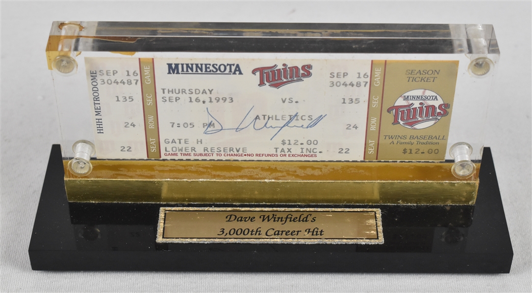 Dave Winfield Autographed 3,000th Hit Game Ticket w/Display