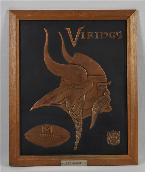 Minnesota Vikings 18x24 Logo Plaque