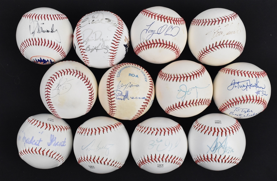Minnesota Twins Lot of 12 Autographed Baseballs w/Tony Oliva Tom Kelly & Greg Gagne