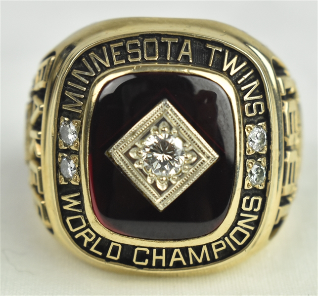 Minnesota Twins 1991 World Series Championship 10k Gold & Diamond Ring