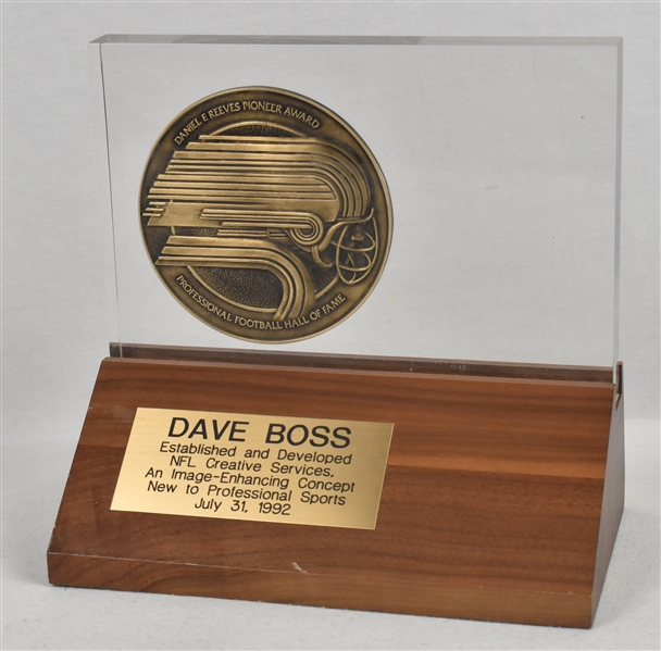 David Boss 1992 Daniel Reeves Pioneer Award