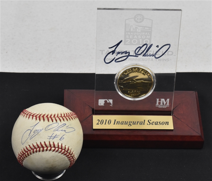 Tony Oliva Autographed Baseball & Plaque