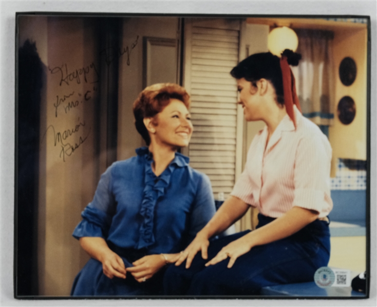 Marian Ross "Happy Days" Autographed 8x10 Photo Beckett