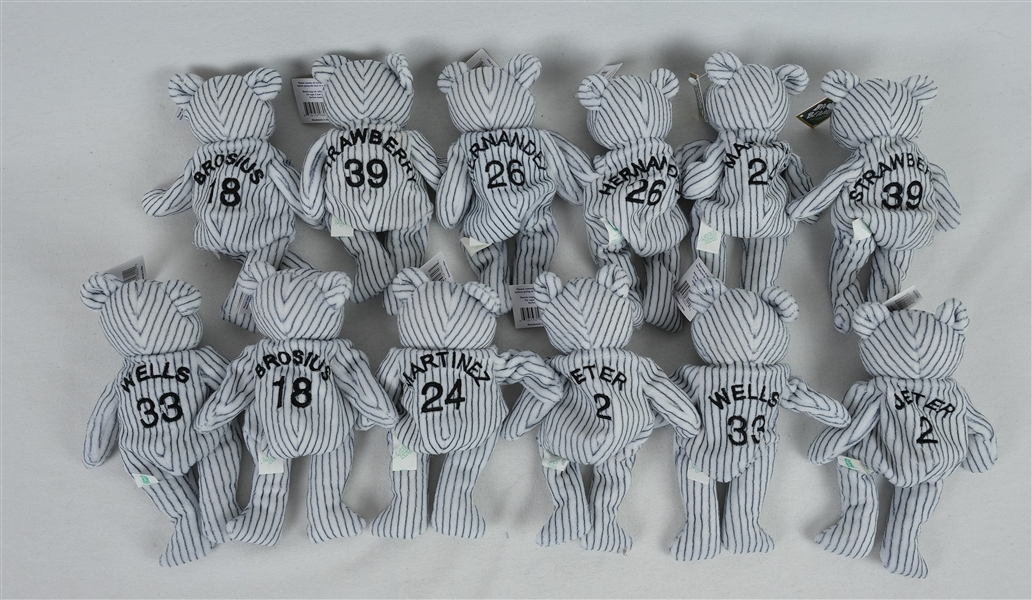 Collection of NY Yankees 1998 Champs Salvino’s Bamm Beanos w/Derek Jeter  