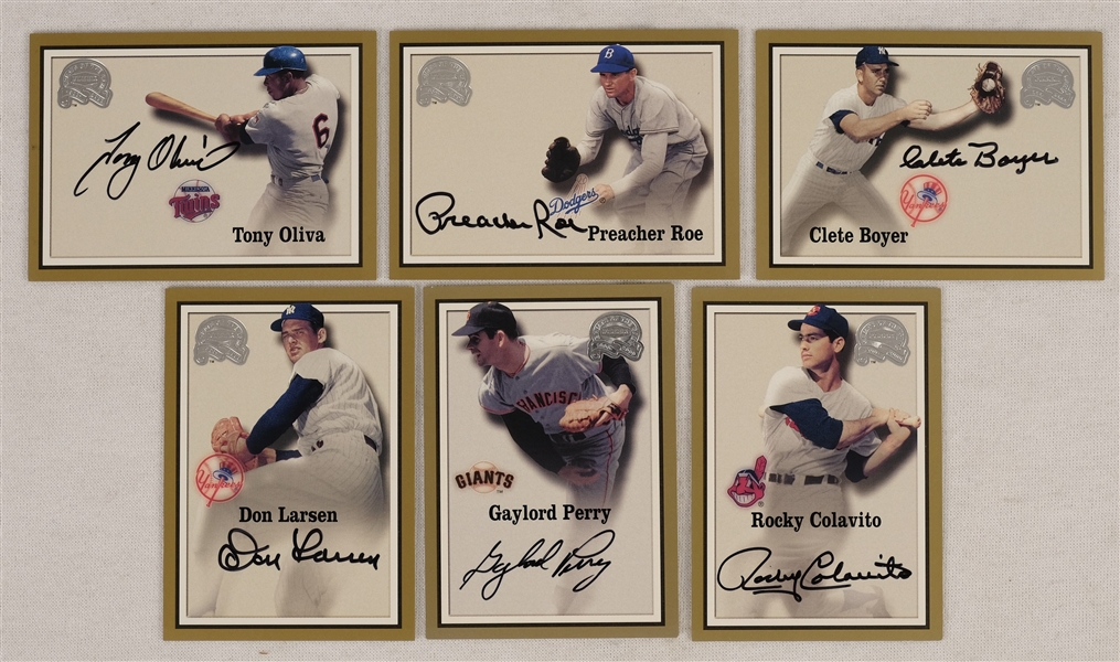 Lot of 6 Fleer Greats Autographed Baseball Cards w/ Tony Oliva