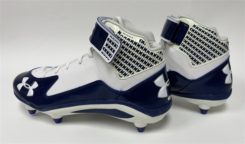 Lot Detail - Tom Brady Autographed Under Armour Cleats TriStar