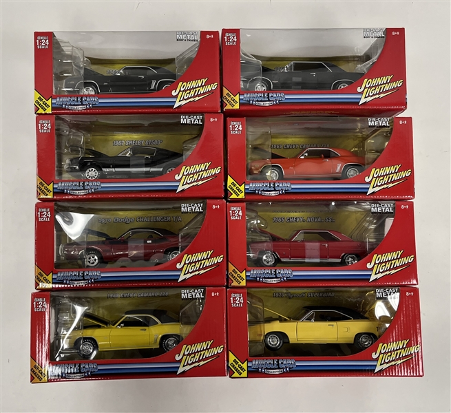 Lot of 8 Johnny Lightning Model Muscle Cars