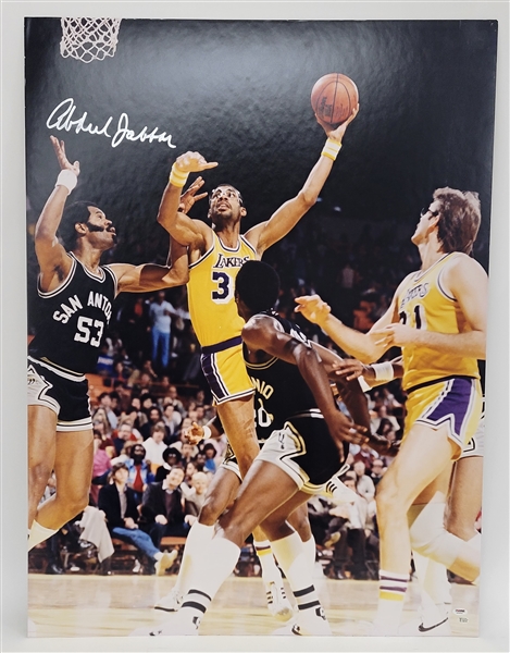 Kareem Abdul-Jabbar Autographed 30x40 Mounted Photo PSA/DNA