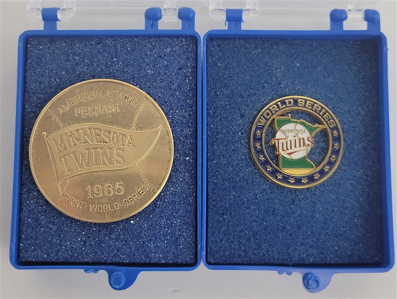 1965 Minnesota Twins AL Pennant Commemorative Coin & World Series Pin