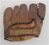 Vintage Bill Tuttle Model Glove 