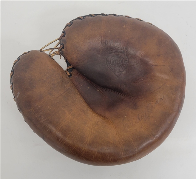 Vintage Mickey Owen Model Catchers Glove