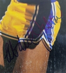 Kareem Abdul-Jabbar Autographed 1980 Sports Illustrated Magazine Beckett