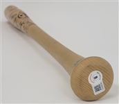 1998 New York Yankees World Series Champions Team Signed Louisville Slugger Bat w/ Jeter & Rivera Beckett LOA