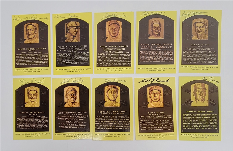 Lot of 10 Autographed Hall of Fame Plaque Postcards Beckett