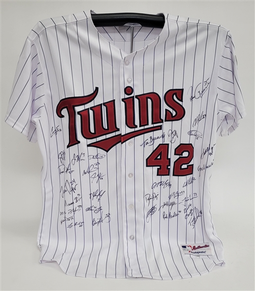 2013 Minnesota Twins Team Signed Jackie Robinson Day Jersey MLB