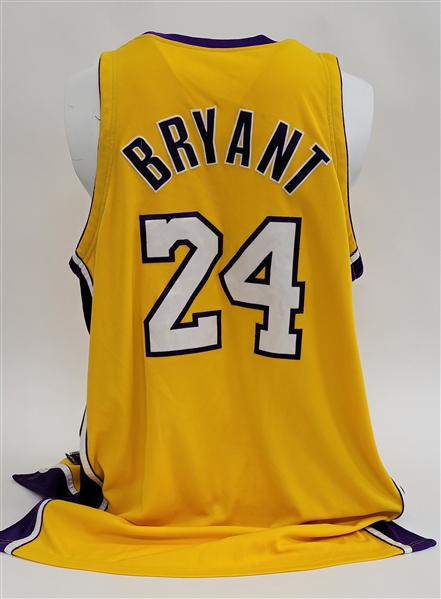Kobe Bryant 2006-07 Los Angeles Lakers Game Used Jersey w/ D.C. Sports & Dave Miedema LOA