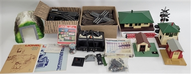 Collection of Vintage 1975 Lionel Train Tracks & Accessories