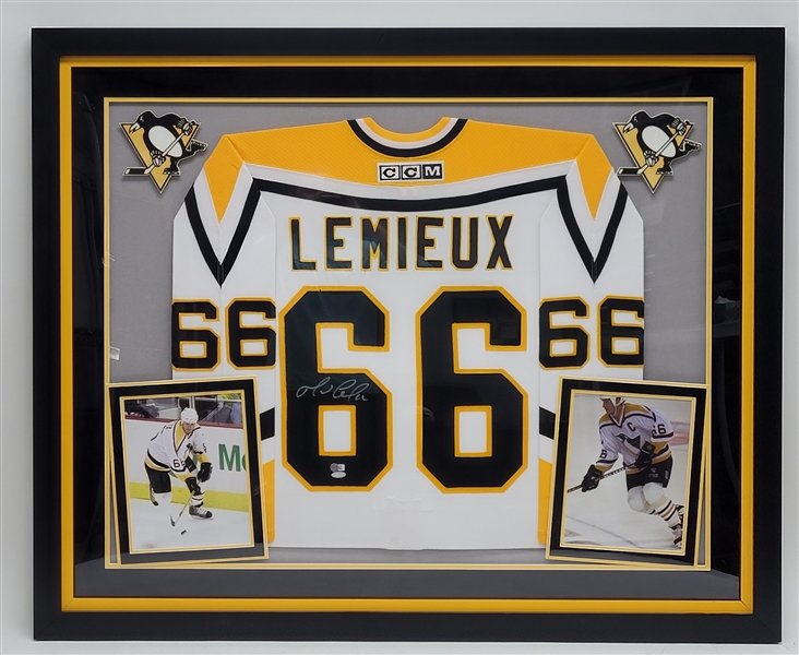 Mario Lemieux Autographed & Framed Pittsburgh Penguins Jersey Steiner
