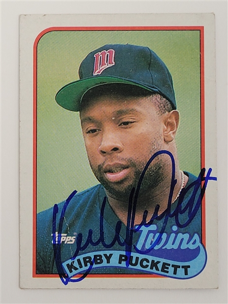 Kirby Puckett Autographed 1989 Topps #650 Card w/ Beckett LOA