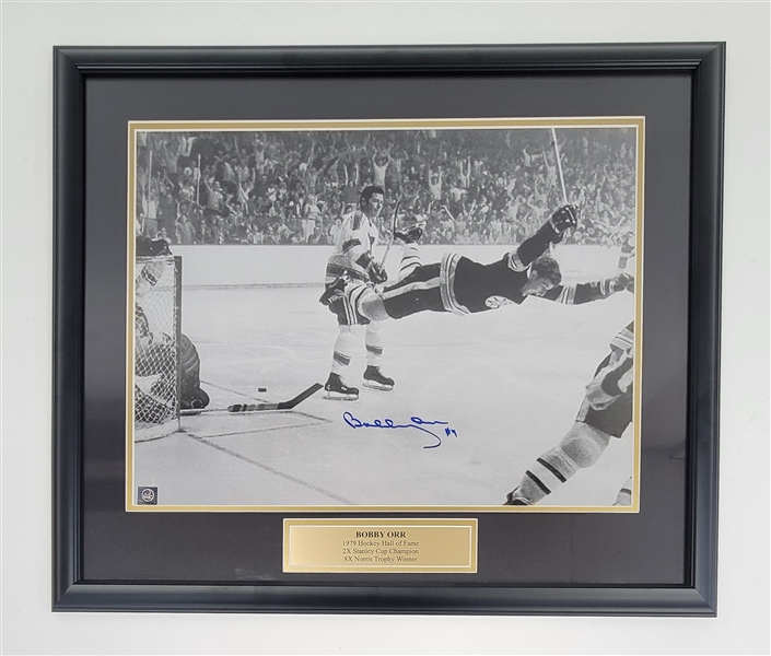 Bobby Orr Autographed & Framed 16x20 Photo