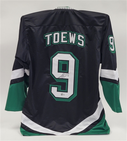 Jonathan Toews Autographed Custom College Jersey Beckett