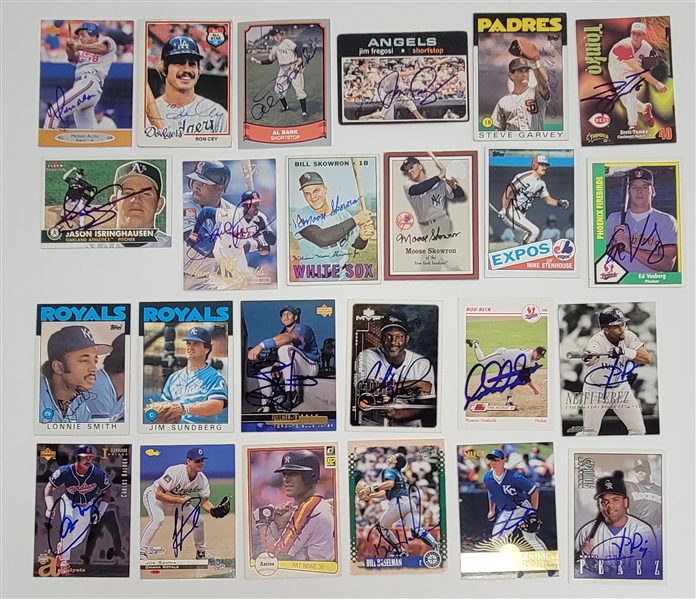 Lot of 25 Autographed Baseball Cards