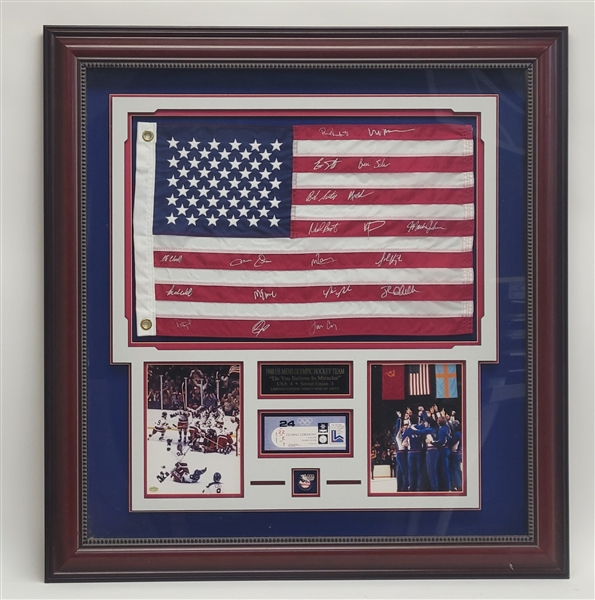 1980 Miracle Hockey Team Signed & Framed American Flag w/ 20 Signatures Beckett LOA