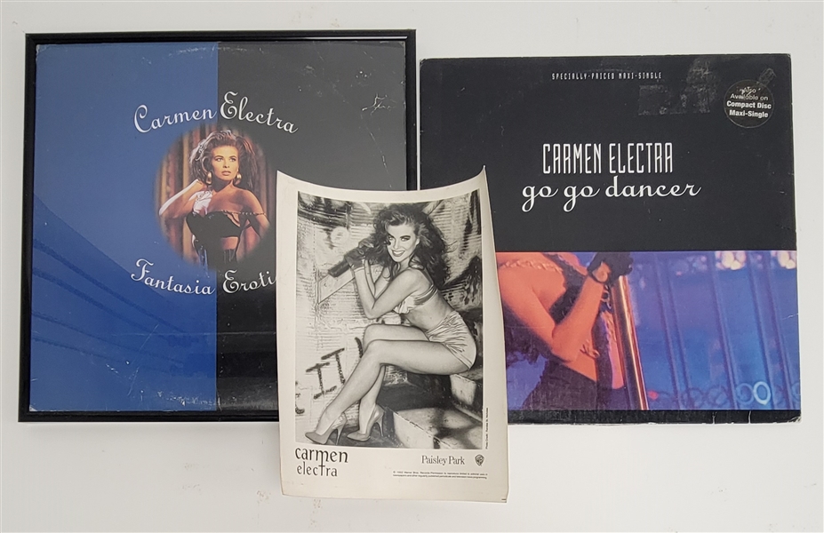 Lot of 2 Carmen Electra Albums w/ Photo & Letter of Provenance