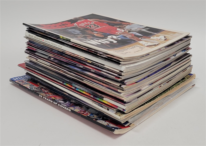 Lot of 32 Sports Illustrated Magazines w/ Hank Aarons 715th Homerun