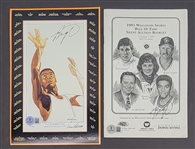 Oscar Robertson Autographed 6x9 Photo & Autographed Wisconsin Sports Booklet Beckett