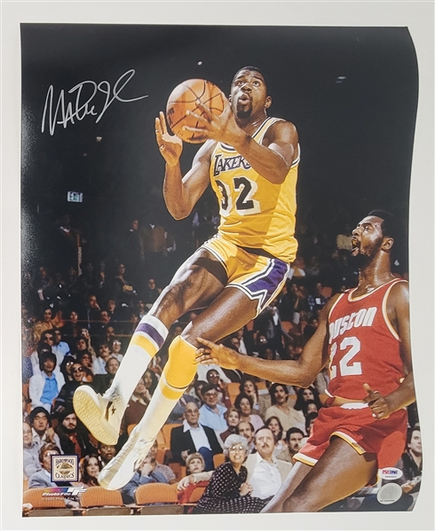 Magic Johnson Autographed 16x20 Photo PSA/DNA
