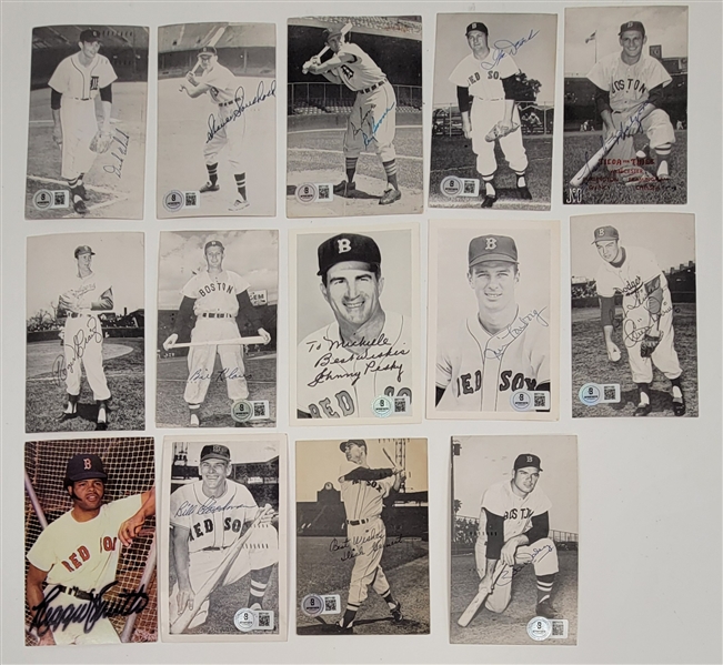 Lot of 14 Autographed Vintage Baseball Photo Postcards Beckett