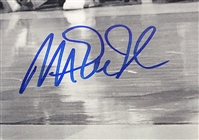 Magic Johnson Autographed 16x20 Photo Beckett