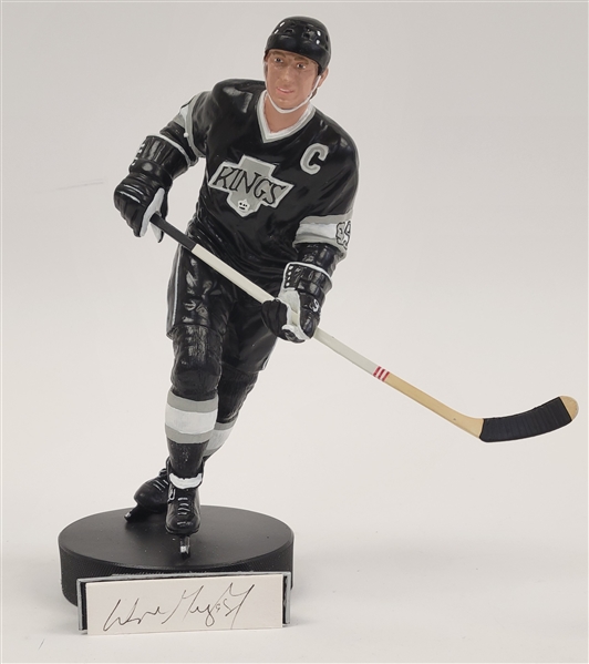Wayne Gretzky Autographed Gartlan Figurine Black Uniform LE #889/1851