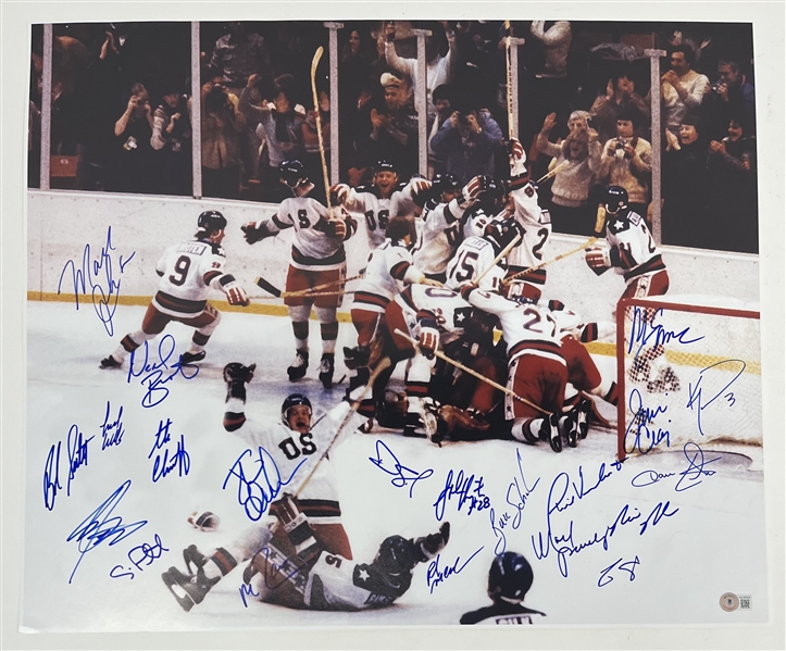 1980 USA Hockey Miracle Team Signed 20x24 Photo w/ 21 Signatures Beckett LOA